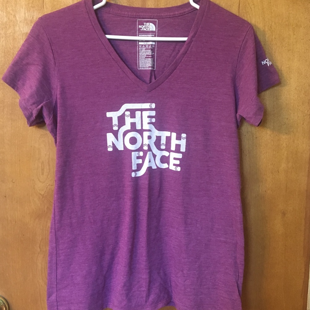 SALE! LAST CHANCE!! North Face T-shirt